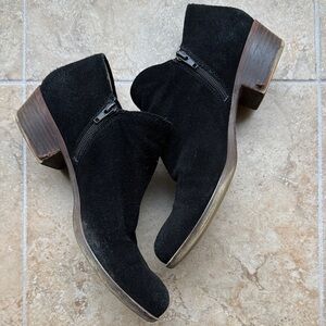 Lucky Brand Brett Black Suede Booties Side Zip Soft Size 41 9.5 10
